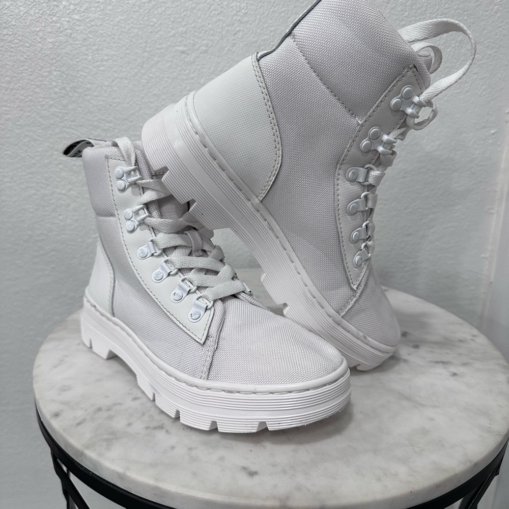 Dr. Martens Combs Women’s Poly Casual Boots Size 6 - Color White Ajax - Picture 2 of 16